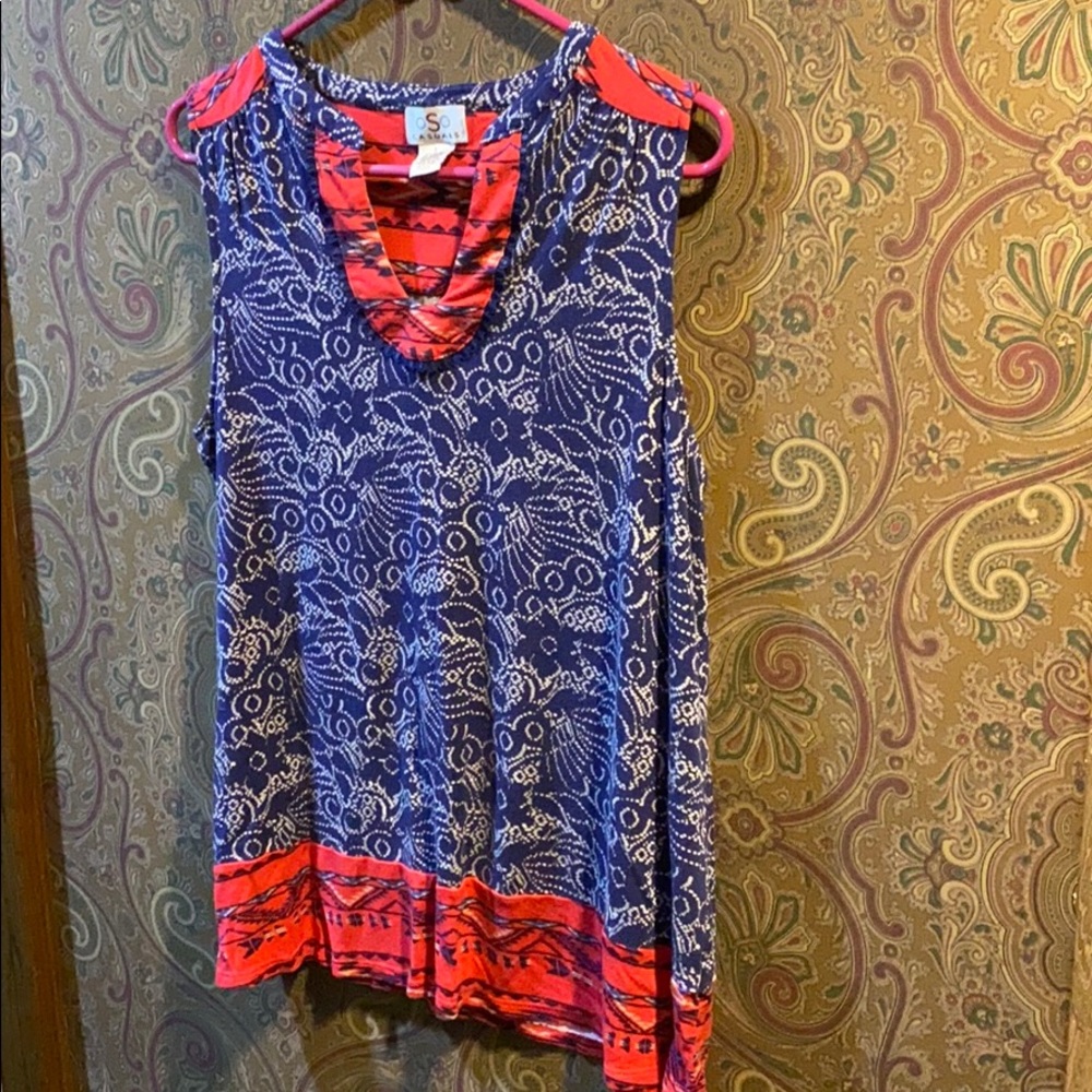 Red white & blue tank🎰